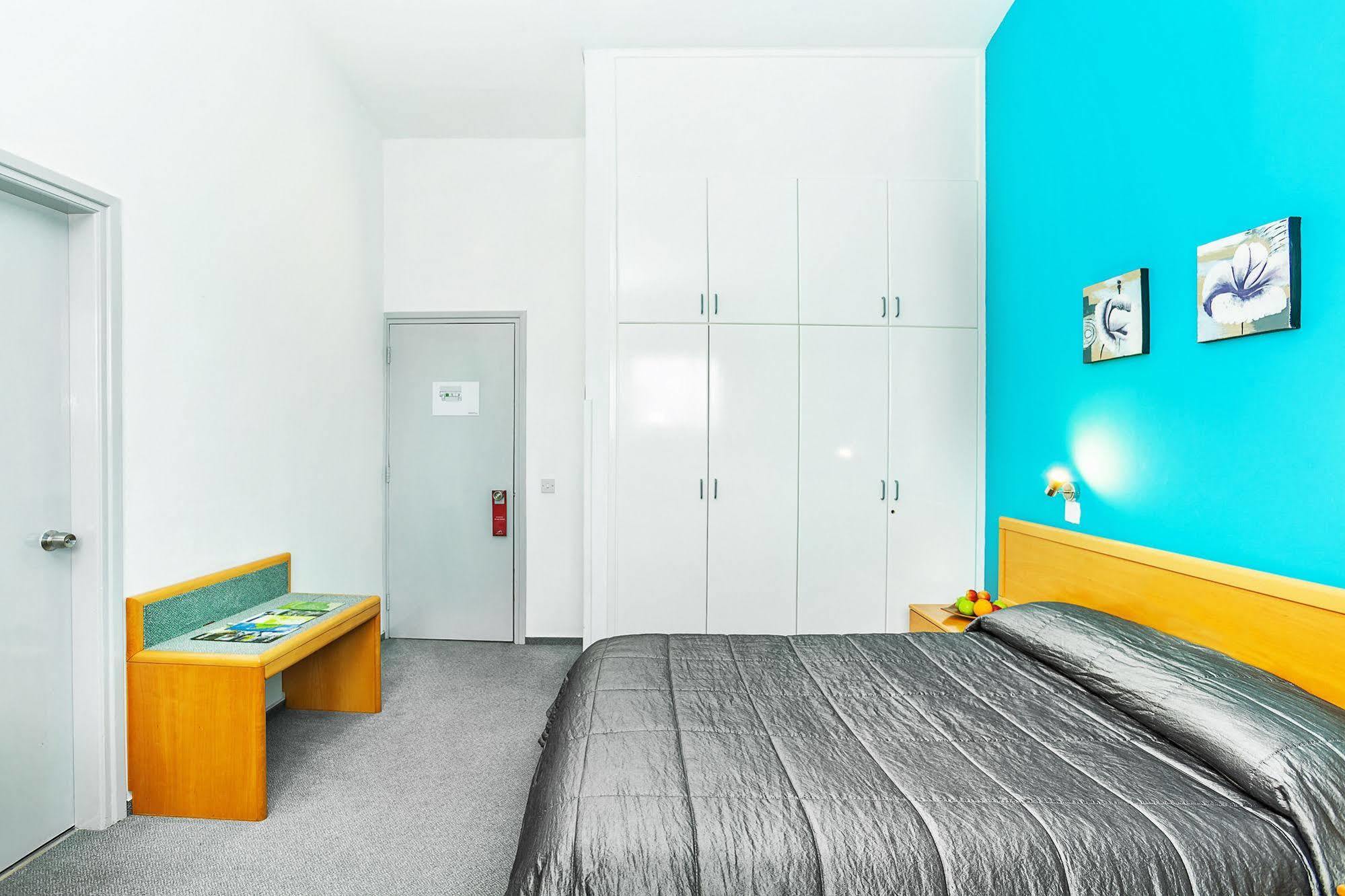 Jubilee Hotel 2*